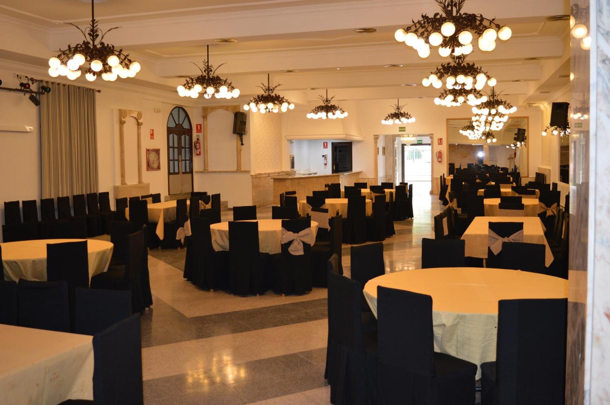 Nuevo Hotel Capitolio Valdepeñas Eksteriør billede